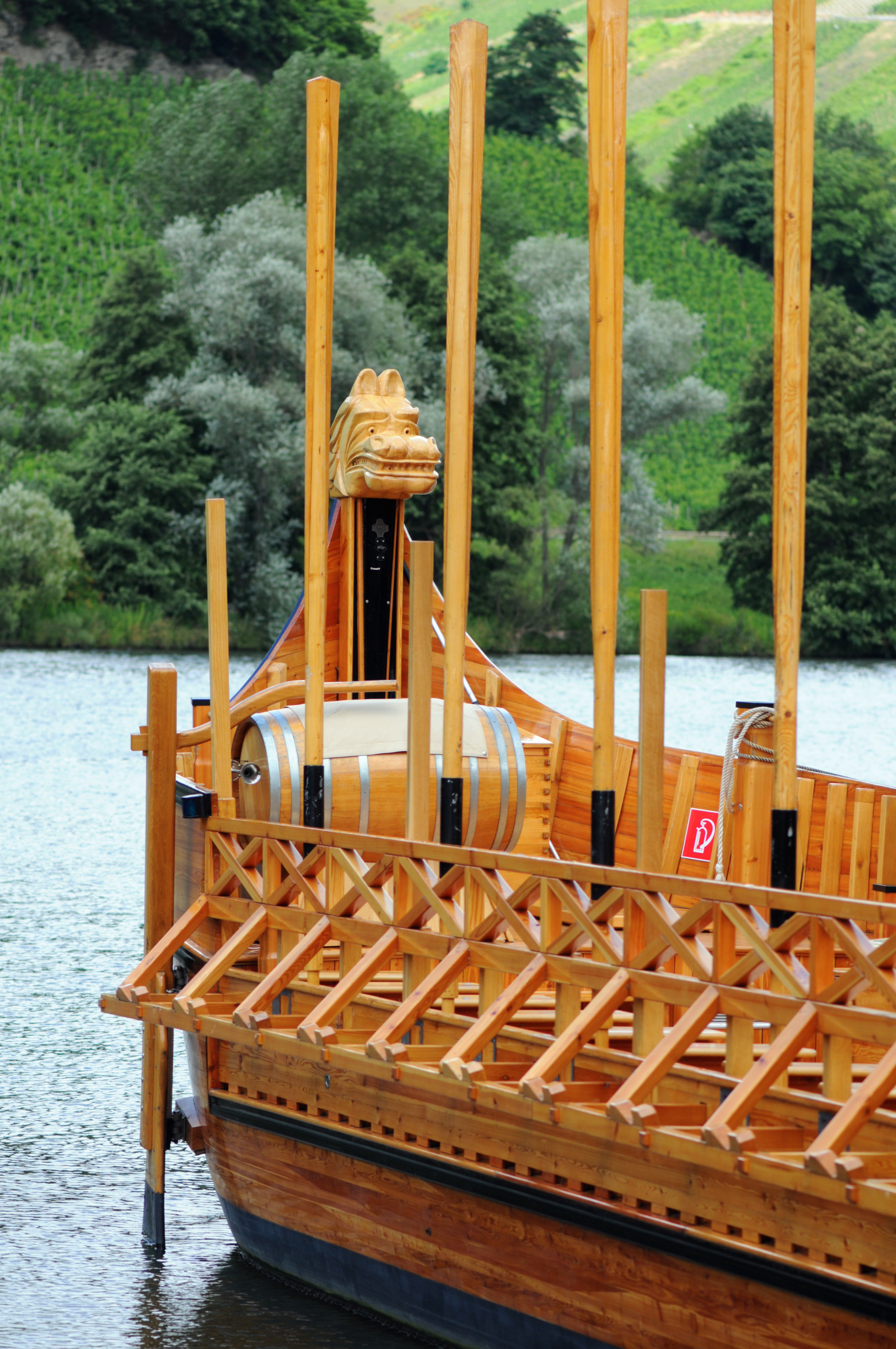 wooden ship reconstruction at Neumagen (Germany)